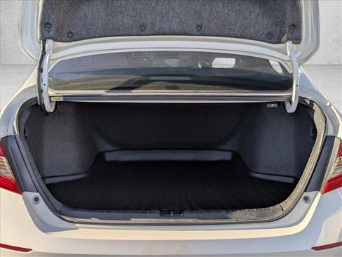 Used 2019 Honda Accord LX image 6