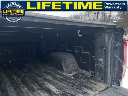 Used 2020 GMC Sierra 1500 Elevation w/ Elevation Value Package image 13