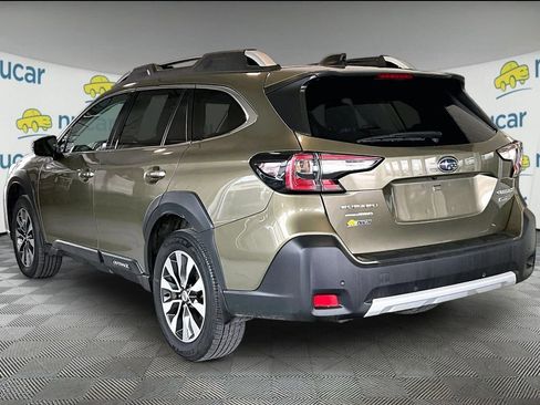 Used 2023 Subaru Outback Touring image 4