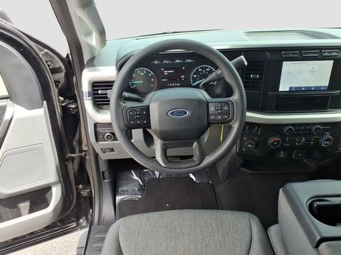 Used 2024 Ford F250 XL w/ STX Appearance Package AWD/4WD image 13