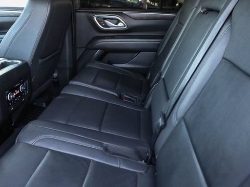 Used 2024 Chevrolet Tahoe LT w/ Luxury Package RWD image 18