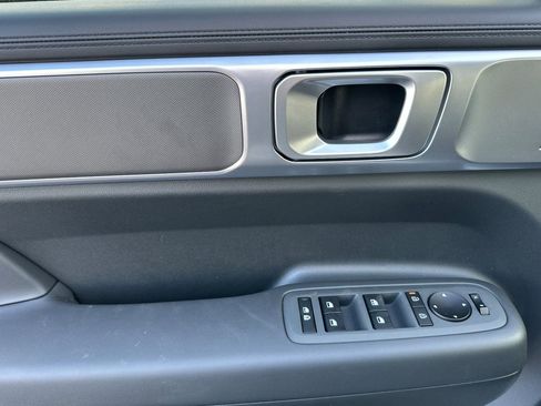 Used 2025 Hyundai Santa Fe SE image 10