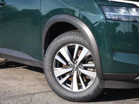 Used 2022 Nissan Pathfinder SL w/ Cargo Package AWD/4WD image 3