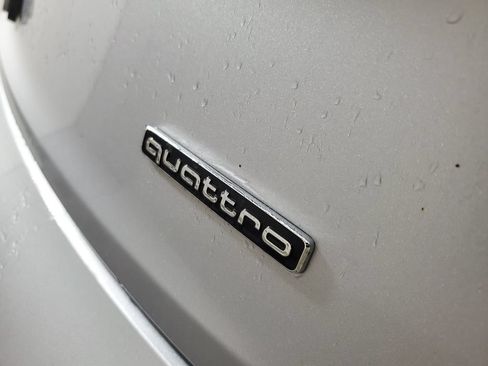 Used 2024 Audi Q5 e Premium Plus AWD/4WD image 7