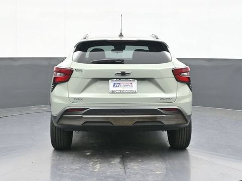 New 2026 Chevrolet Trax ACTIV w/ Driver Confidence Package FWD image 8