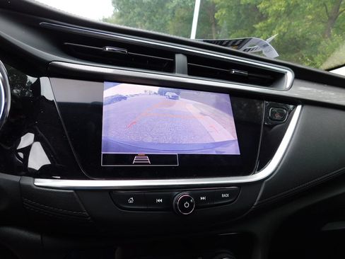 Used 2020 Buick Encore GX Select w/ Sport Touring Package FWD image 3