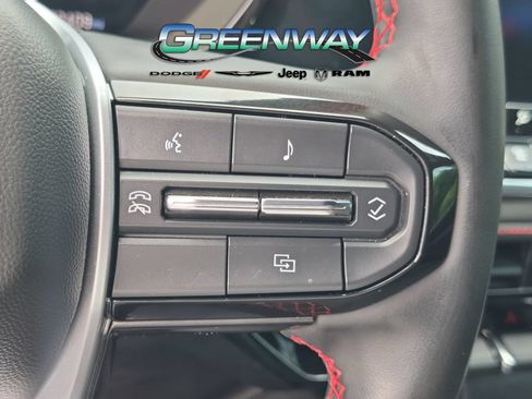 Used 2024 Chevrolet Colorado Z71 w/ Z71 Convenience Package 2 AWD/4WD image 22