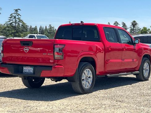 Used 2023 Nissan Frontier SV w/ Technology Package AWD/4WD image 3
