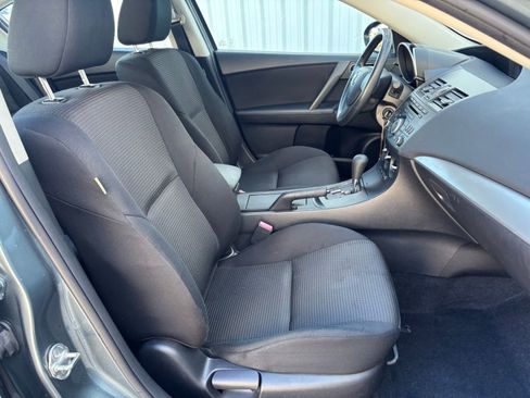 Used 2013 MAZDA MAZDA3 i SV image 35