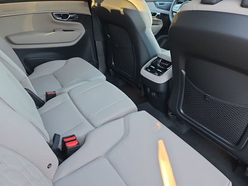 New 2026 Volvo XC90 B6 Plus image 19