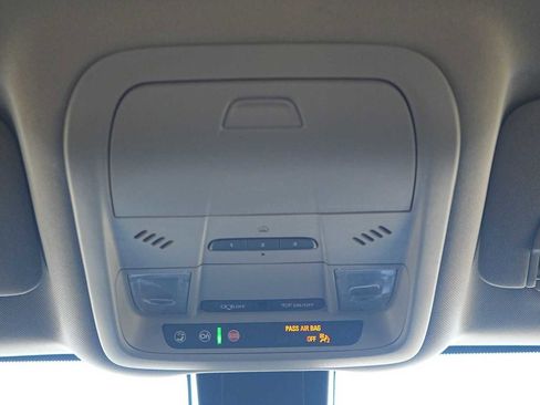 Used 2022 GMC Terrain AT4 w/ Tech Package image 24