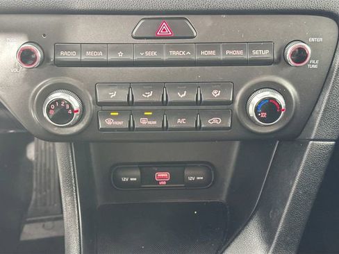 Used 2021 Kia Sportage LX image 11