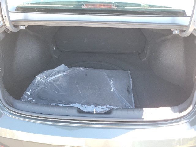 Used 2025 Hyundai Elantra Sport FWD image 27
