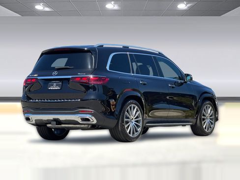 Certified 2025 Mercedes-Benz GLS 580 4MATIC image 9