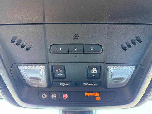 Used 2019 Chevrolet Blazer RS w/ Sun and Wheels Package FWD image 29