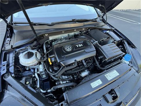 Used 2017 Volkswagen Golf Alltrack S image 39