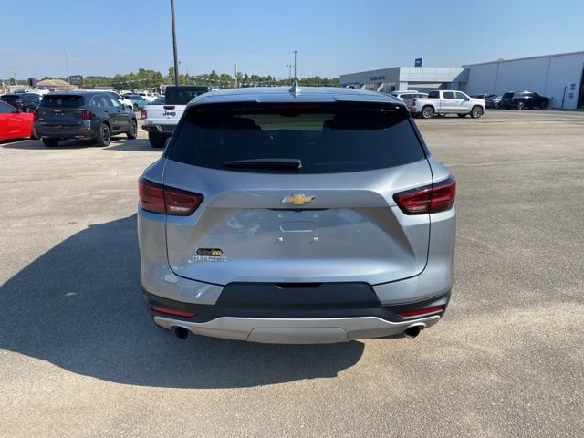 Used 2025 Chevrolet Blazer LT FWD image 5