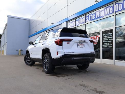 New 2026 GMC Terrain AT4 w/ LPO, Black Badging Package AWD/4WD image 35