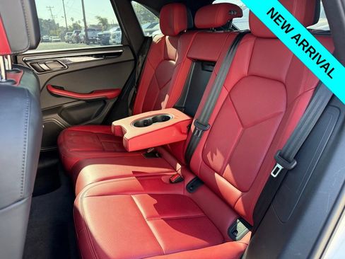 Used 2021 Porsche Macan S AWD/4WD image 7