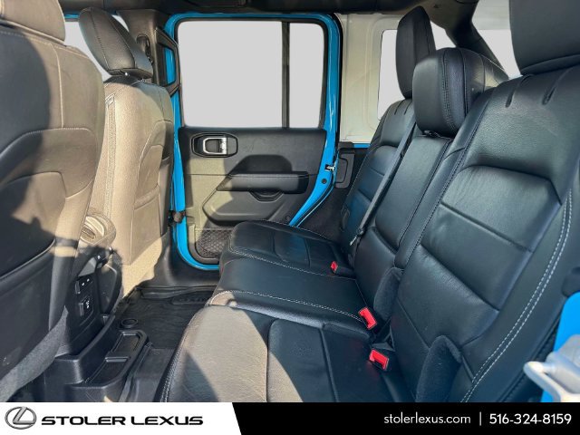Used 2021 Jeep Wrangler Unlimited Sahara AWD/4WD image 15
