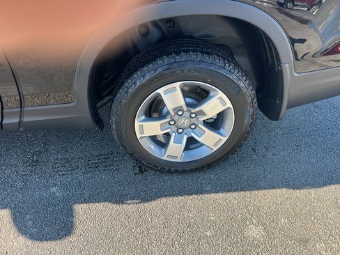 Certified 2025 Honda Ridgeline RTL image 9