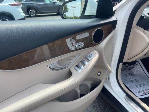 Used 2018 Mercedes-Benz GLC 300 image 11