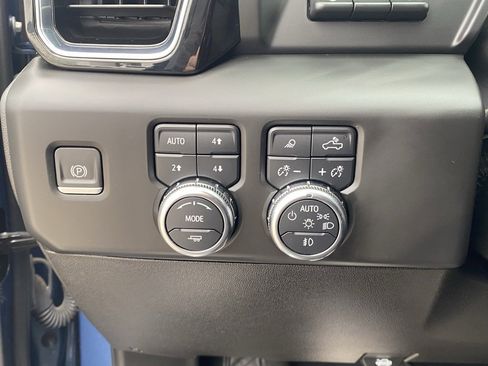 Used 2024 GMC Sierra 1500 Denali w/ Denali Reserve Package image 18