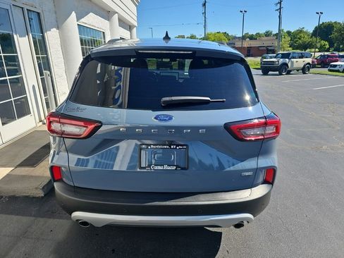 Used 2025 Ford Escape SE FWD image 5