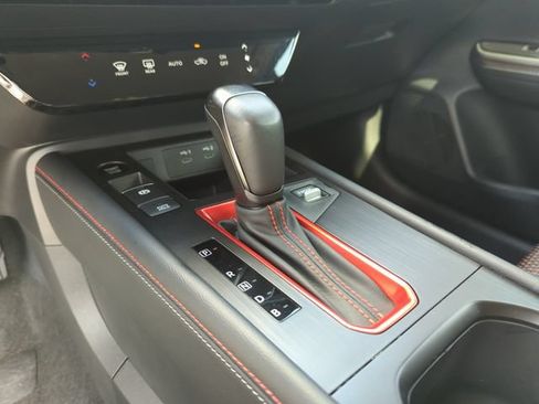 Certified 2025 Nissan Kicks SR FWD image 38