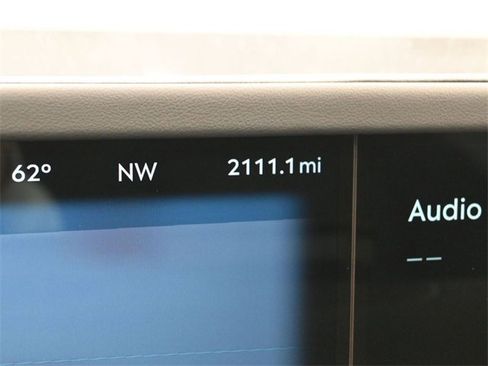 Used 2024 Lincoln Nautilus Reserve w/ Equipment Group 202A image 19