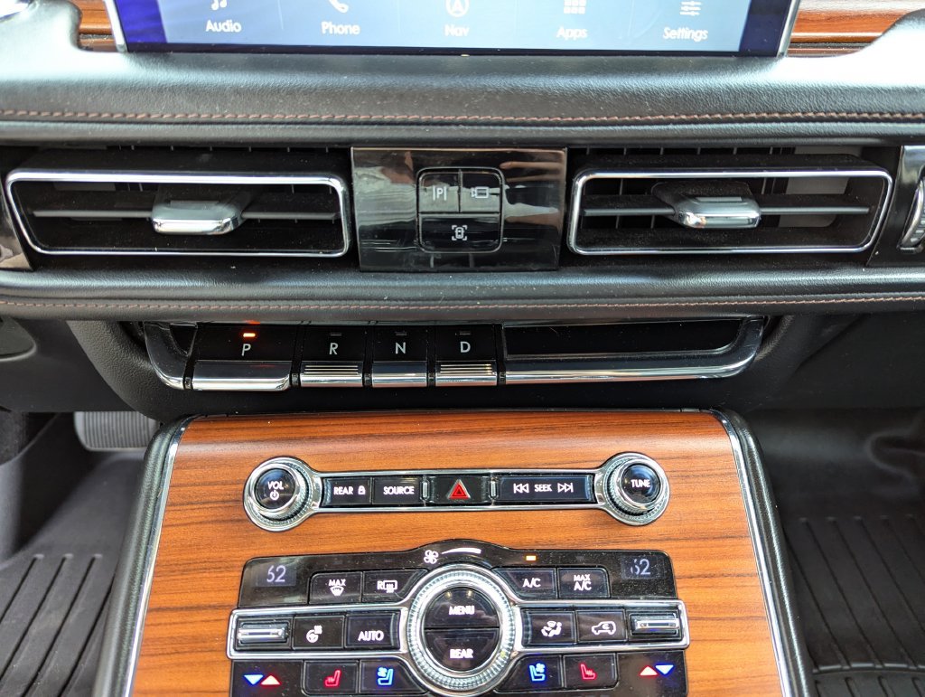 Used 2020 Lincoln Aviator Reserve w/ Equipment Group 201A AWD/4WD image 25