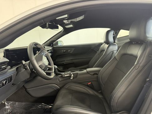 Used 2024 Ford Mustang Dark Horse RWD image 14