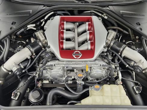 Used 2020 Nissan GT-R Premium w/ Premium Interior Package AWD/4WD image 41