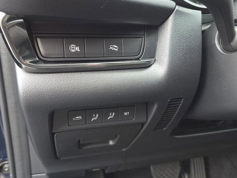 Certified 2025 MAZDA CX-30 2.5 Turbo w/ Premium Package image 11