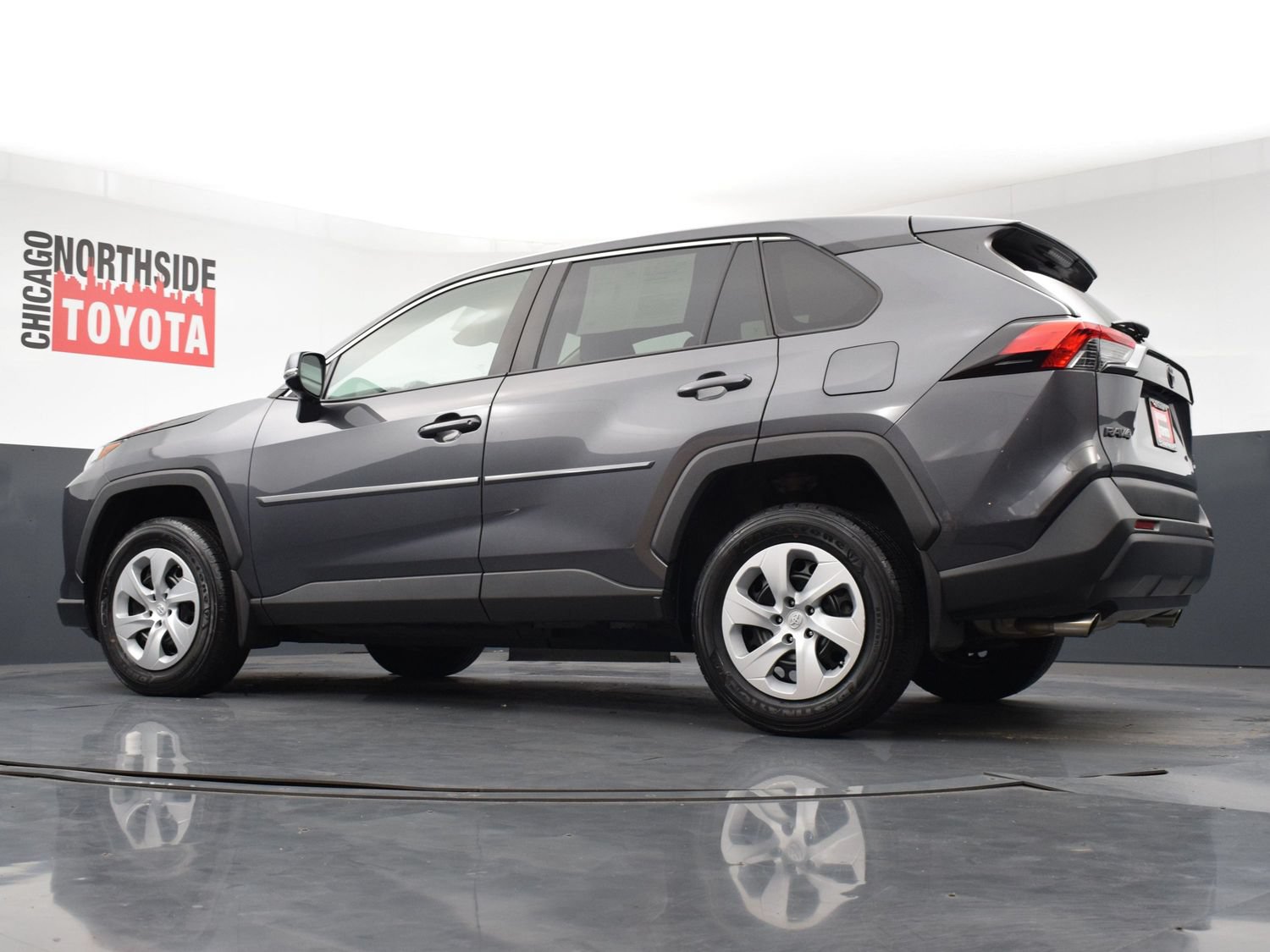 Used 2023 Toyota RAV4 LE AWD/4WD image 26