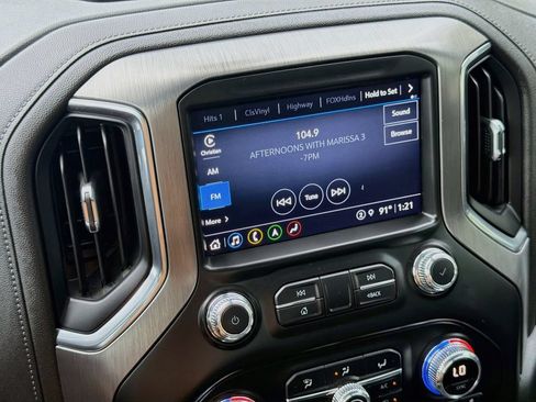 Used 2022 GMC Sierra 3500 Denali w/ Denali Ultimate Package AWD/4WD image 16