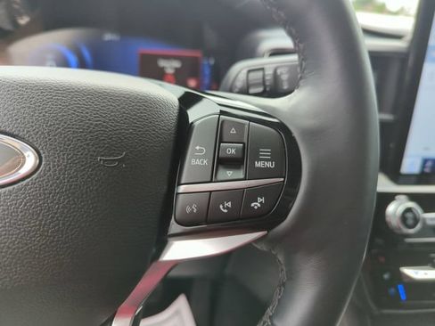 Used 2022 Ford Explorer Platinum w/ Equipment Group 601A AWD/4WD image 43