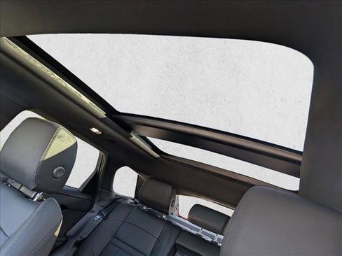 Certified 2026 Land Rover Range Rover Evoque S AWD/4WD image 16