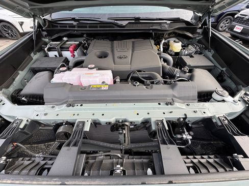 New 2026 Toyota Tundra SR5 image 33