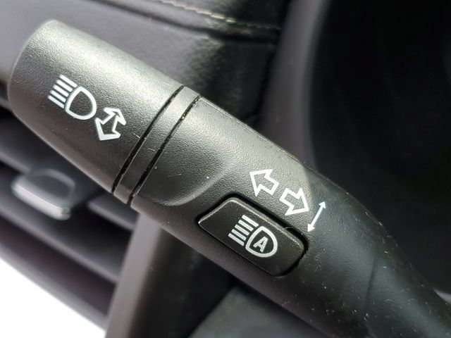 Used 2024 GMC Terrain SLE w/ Driver Convenience Package AWD/4WD image 26