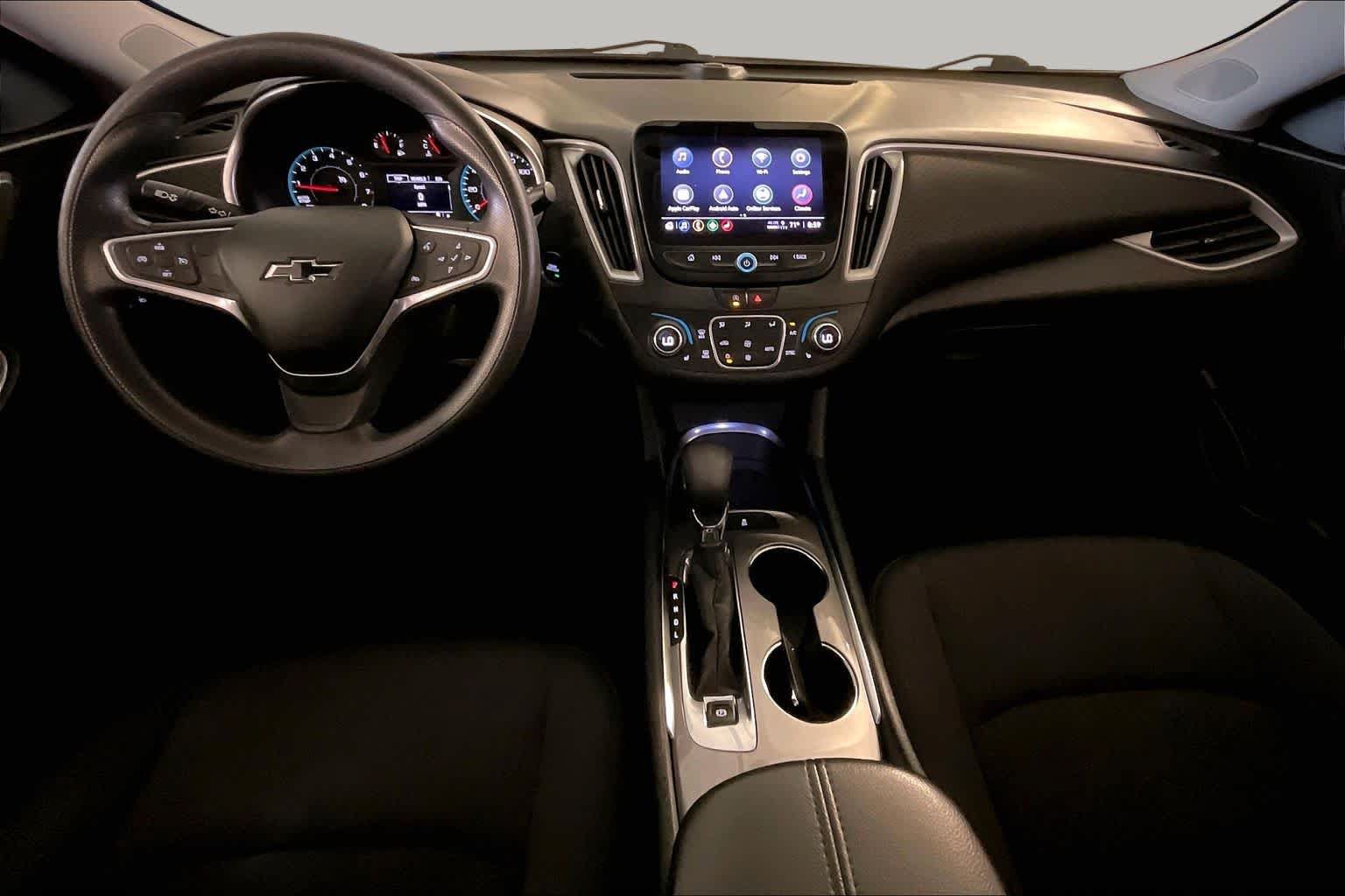 Used 2022 Chevrolet Malibu LT FWD image 13