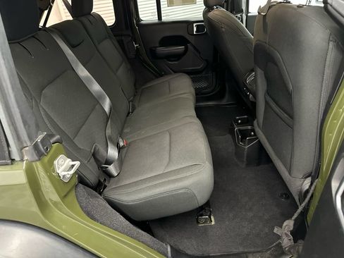 Used 2020 Jeep Wrangler Unlimited Sport AWD/4WD image 15