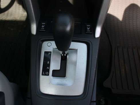 Used 2015 Subaru Forester 2.5i Premium w/ All-Weather Package AWD/4WD image 8