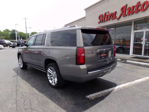 Used 2019 Chevrolet Suburban Premier w/ Premier Plus Edition AWD/4WD image 8