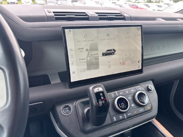 Used 2022 Land Rover Defender 110 S AWD/4WD image 18