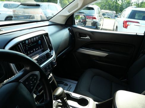 Used 2018 Chevrolet Colorado LT w/ LT Convenience Package AWD/4WD image 13