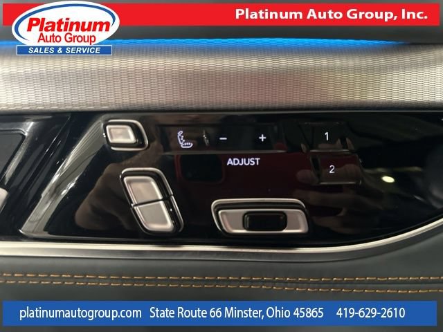 Used 2023 Jeep Grand Wagoneer L Series III w/ Rear Seat Video Group 1 AWD/4WD image 24