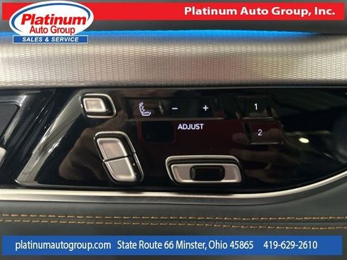 Used 2023 Jeep Grand Wagoneer L Series III w/ Rear Seat Video Group 1 AWD/4WD image 24