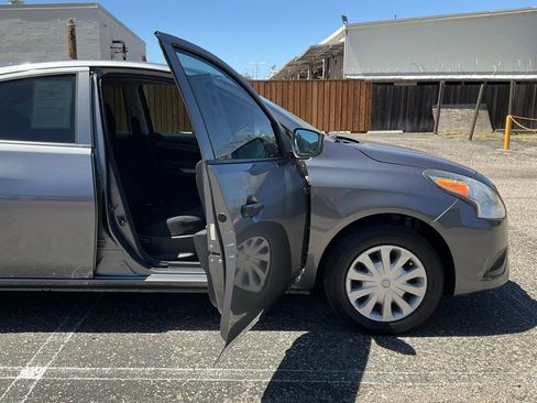 Used 2016 Nissan Versa S image 24