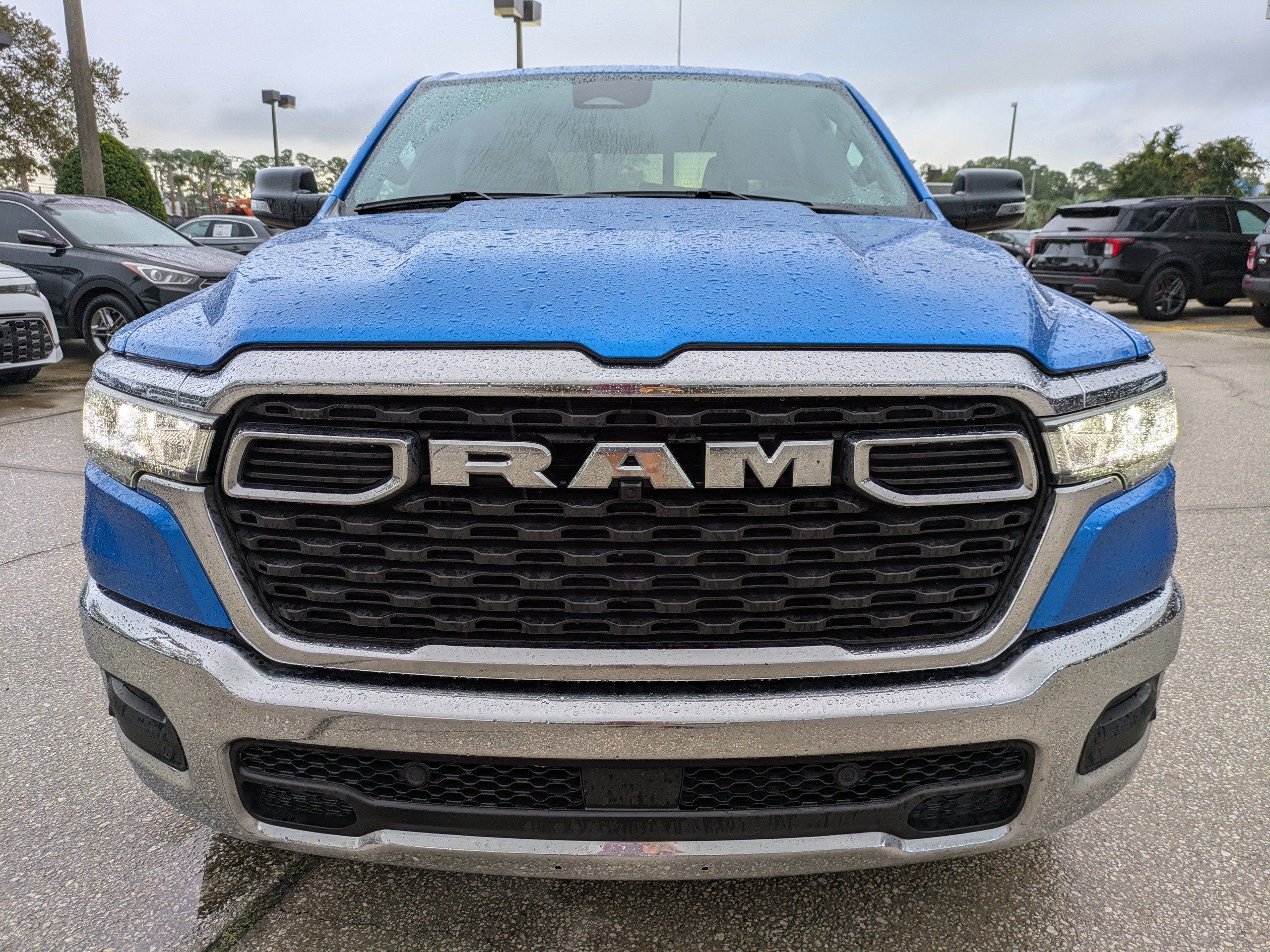 Used 2025 RAM 1500 Big Horn AWD/4WD image 9